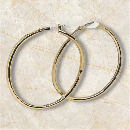 Gold Tone Wavy Medium Hoop Earrings Fashion Elegant Chic Cocktail Party Shiny