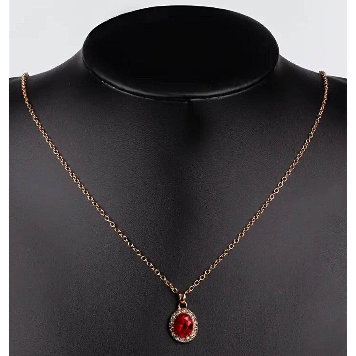 18K Gold Plate Crystal Halo Charm Necklace Chic Stylish Fashion Stunning Elegant