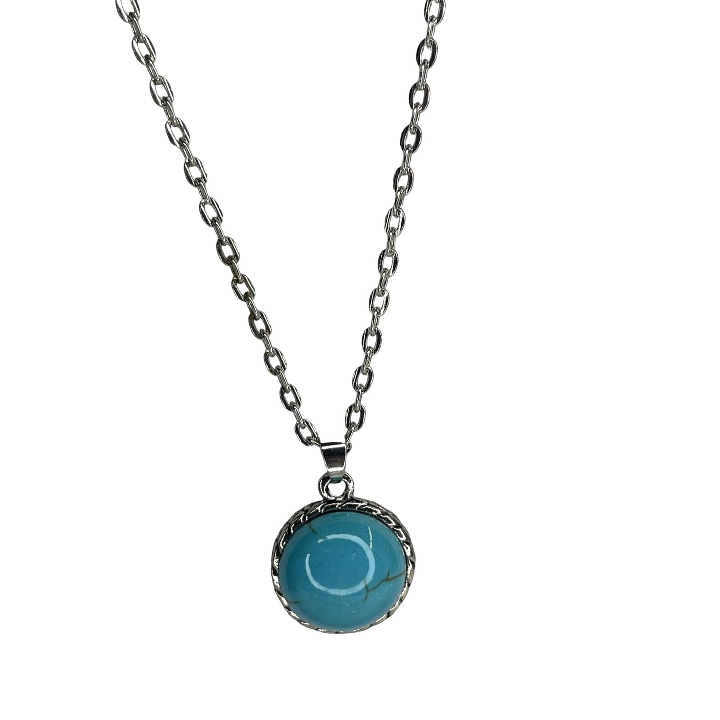 Silver Plated Faux Turquoise Pendant Necklace Stunning Chic Stylish Fashion NWT