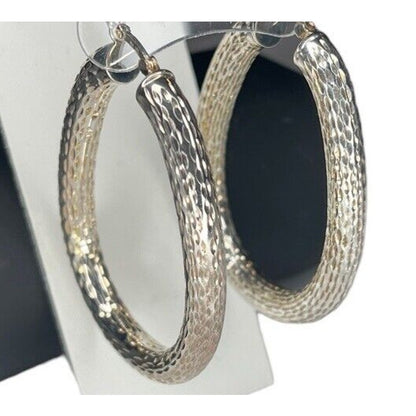 14K White Gold Vermeil Oval Hoop Earrings Stunning Textured Chic Elegant Fashion