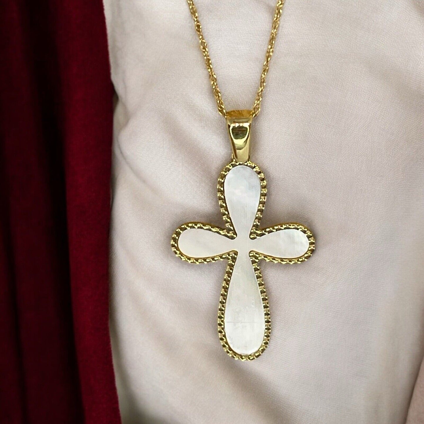 Solid 14K Gold Mother Of Pearl Cross Pendant Necklace Faith Fashion Stunning 18"