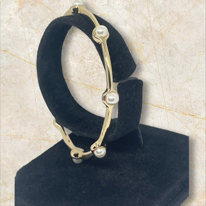 Anne Klein Gold Tone Faux Pearl Bangle Bracelet Chic Fashion Style Stunning NWT