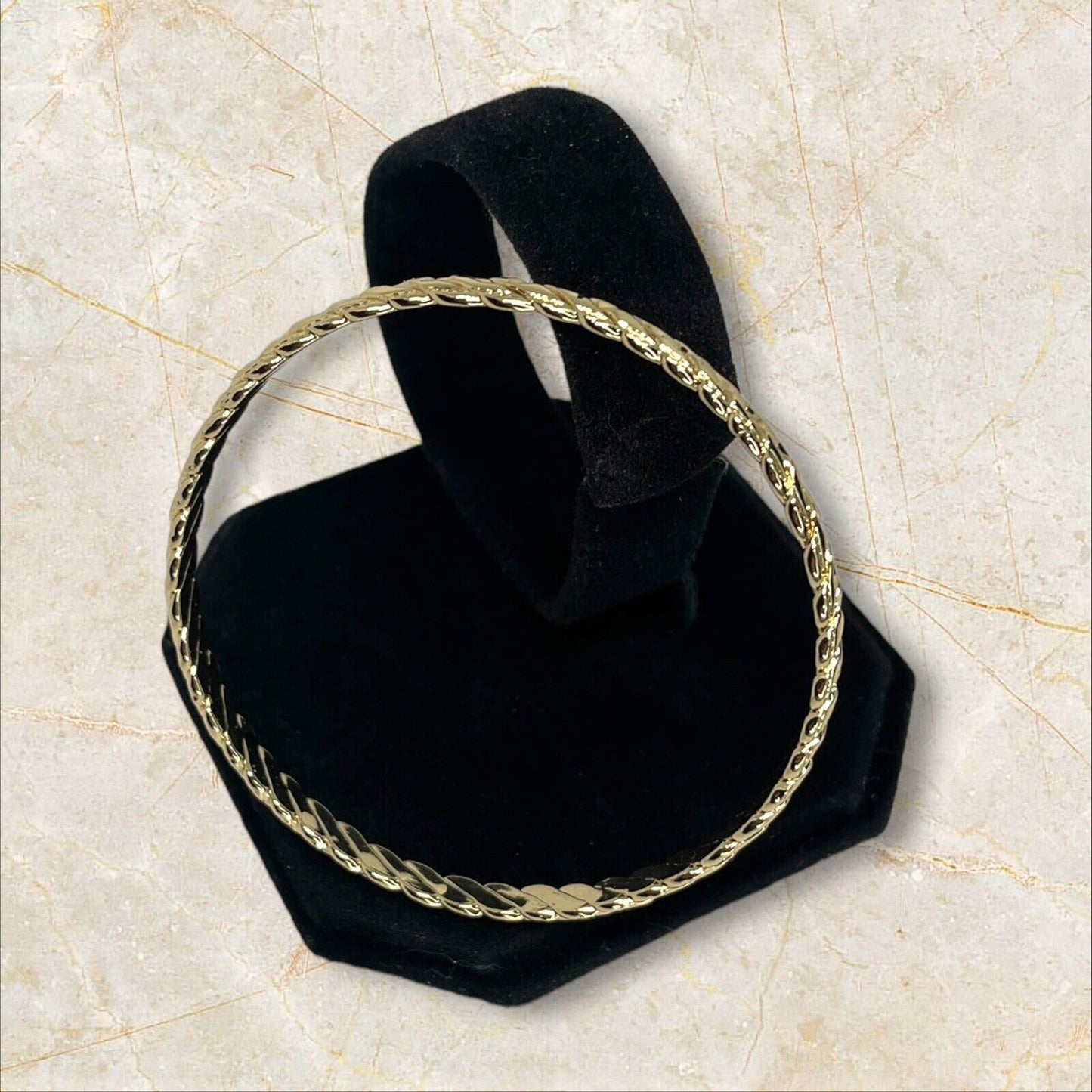 Gold Tone Bangle Bracelet Chic Style Fashion Trendy Shiny Minimal Everyday Wear