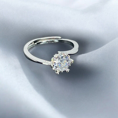 Moissanite (1 Carat) Sterling Silver Engagement Ring Luxury Promise Solitaire