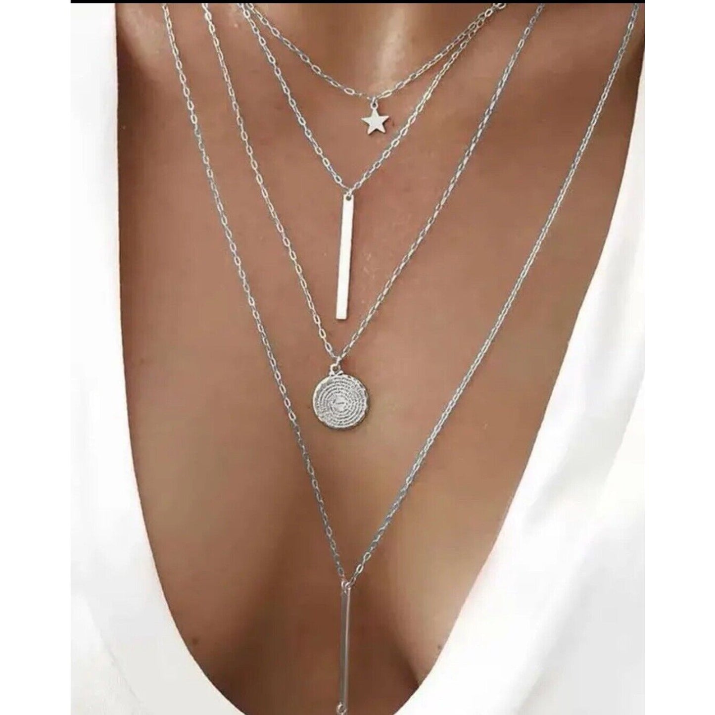 Silver Tone Star Disc Pendant Necklace Layered Chic Stylish Dainty Stunning NWT