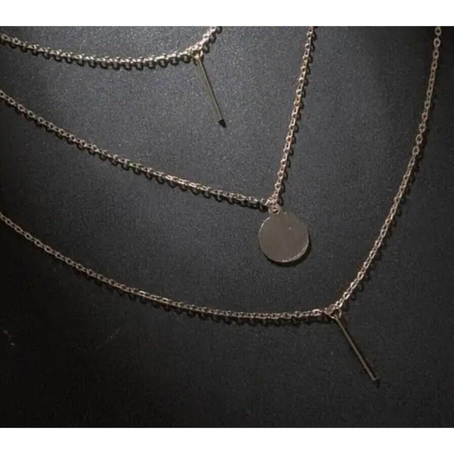 Silver Tone Star Disc Pendant Necklace Layered Chic Stylish Dainty Stunning NWT