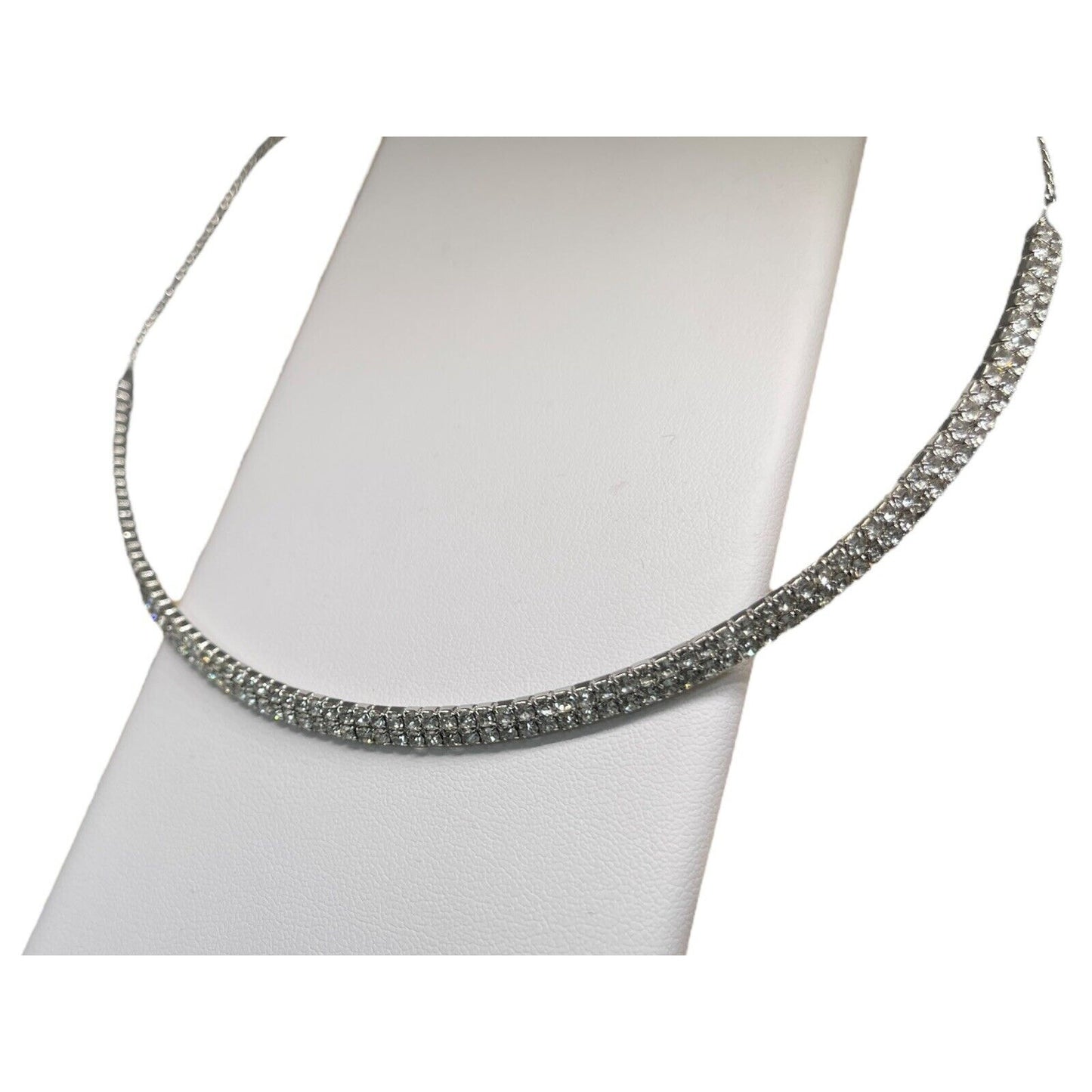 Silver Tone Crystal Collar Necklace Stunning Stylish Fashion Shiny Elegant NWT