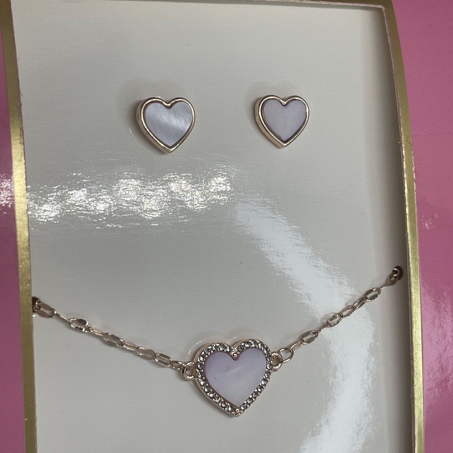 Guess Gold Tone Heart Bracelet Earrings (2pc Set) Trendy Fashion Style Chic Vday