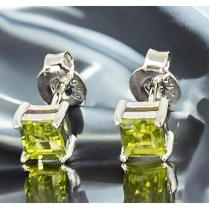 LUXY Gems Natural Green Peridot Sterling Silver Earrings (.69 ct.) Luxury Trendy