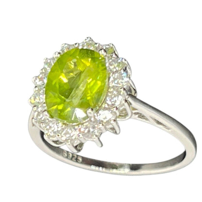 LUXY Gems Natural Peridot Sterling Silver Ring (2 ct.) Luxury Fashion (Sz 7) NWT