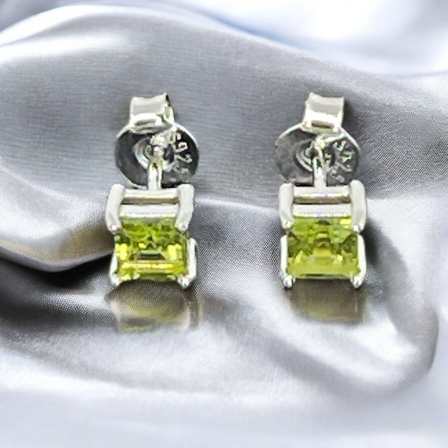 LUXY Gems Natural Green Peridot Sterling Silver Earrings (.69 ct.) Luxury Trendy