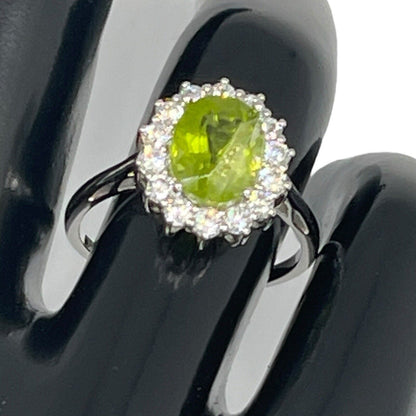 LUXY Gems Natural Peridot Sterling Silver Ring (2 ct.) Luxury Fashion (Sz 7) NWT