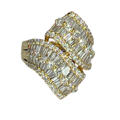 Solid 18K Gold Baguette Natural Diamond Ring (2 cts.) Brilliant Luxury Stunning