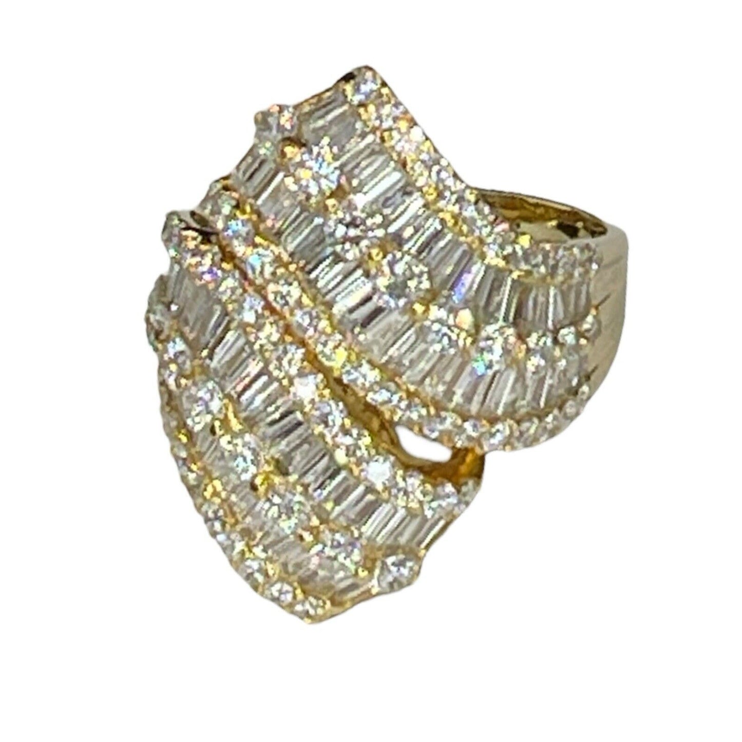 Solid 18K Gold Baguette Natural Diamond Ring (2 cts.) Brilliant Luxury Stunning