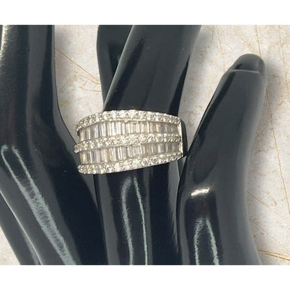 Sterling Silver Baguette CZ Ring (Sz 6) Stunning Trendy Fashion Elegant Chic NWT