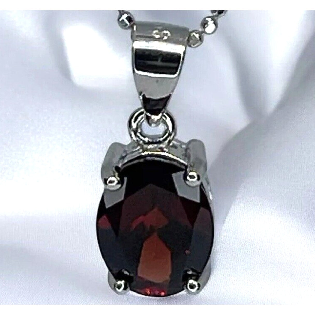 LUXY Gems Natural Garnet Sterling Silver Beaded Necklace (2.2 cts.) Luxury Style