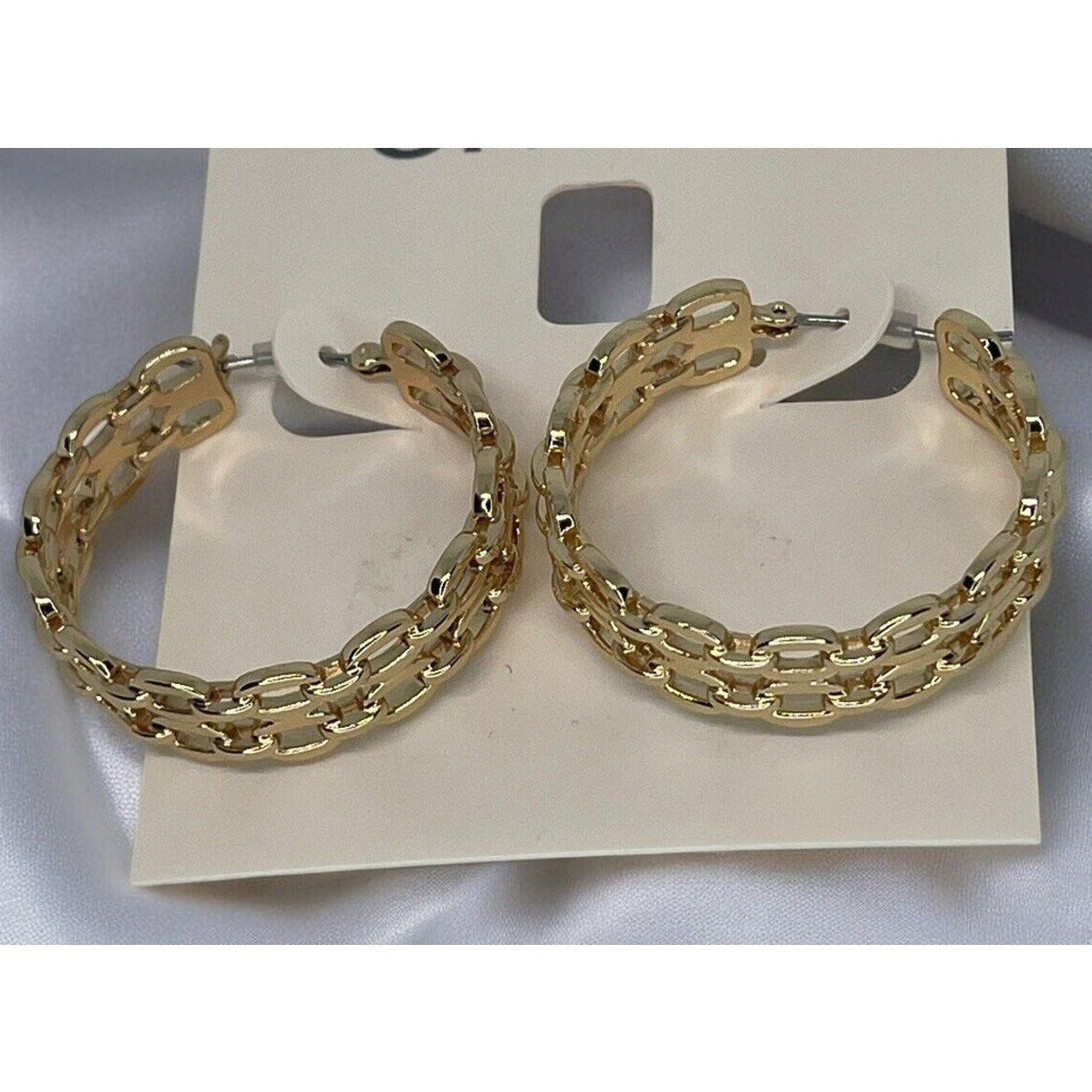 Gold Tone Chain Hoop Earrings Elegant Chic Style Fashion Trendy Ladies Jewelry