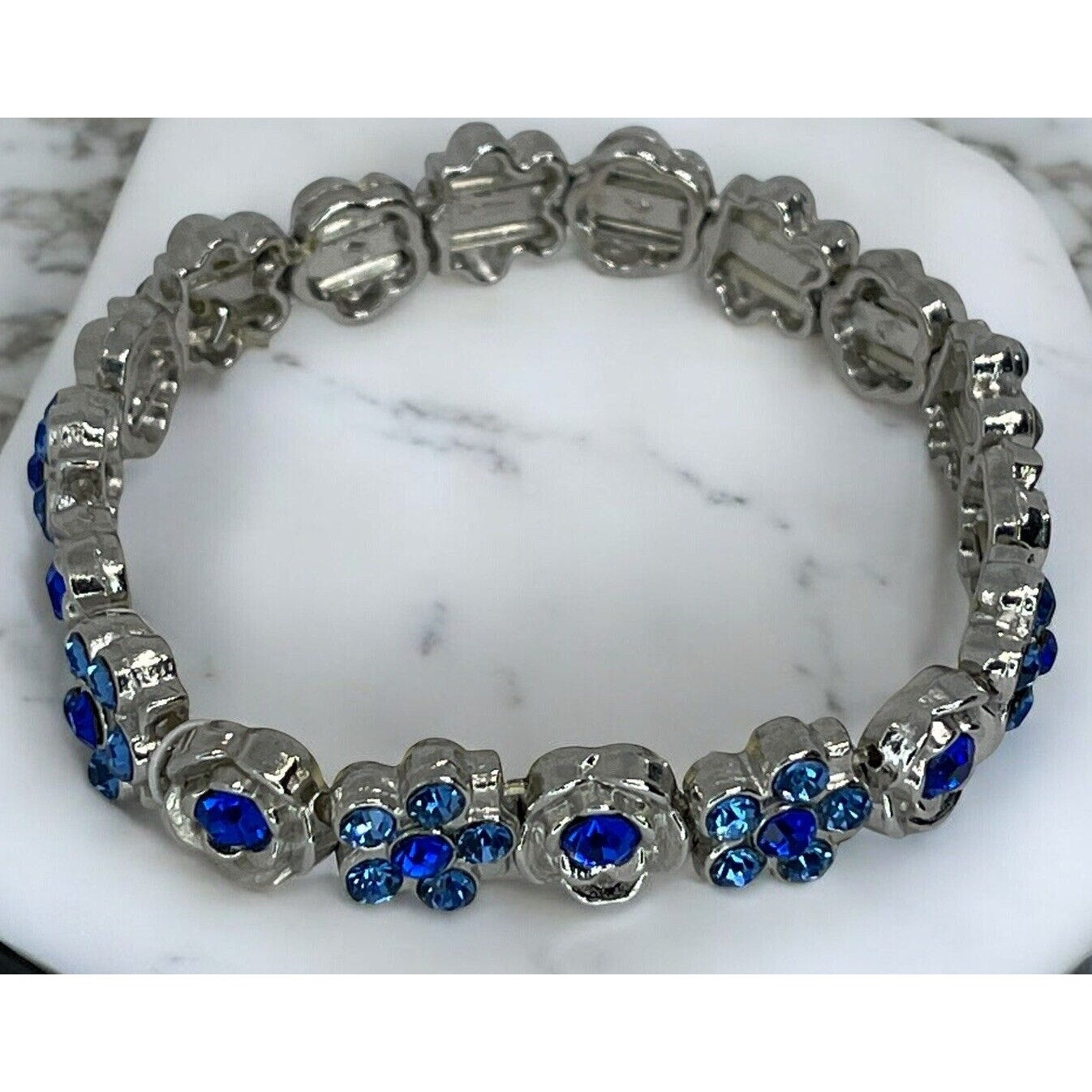 1928 Silver Tone Crystal Flower Bracelet Stretch Stunning Chic Stylish Elegant