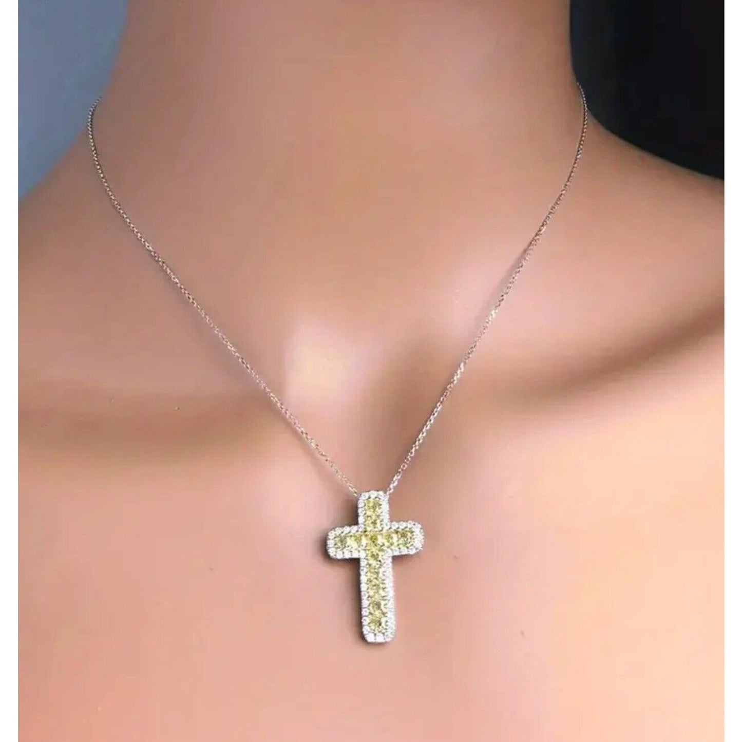 Silver Plated Crystal Cross Pendant Necklace Stunning Chic Style Faith Elegant