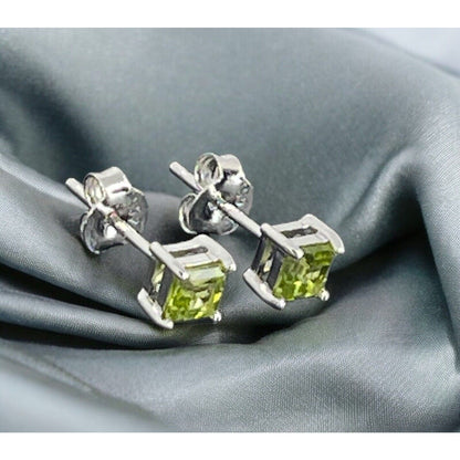 LUXY Gems Natural Green Peridot Sterling Silver Earrings (.69 ct.) Luxury Trendy