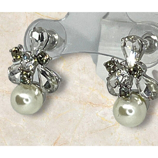 Silver Tone Faux Pearl Crystal Drop Earrings Stunning Trendy Elegant Stylish NWT