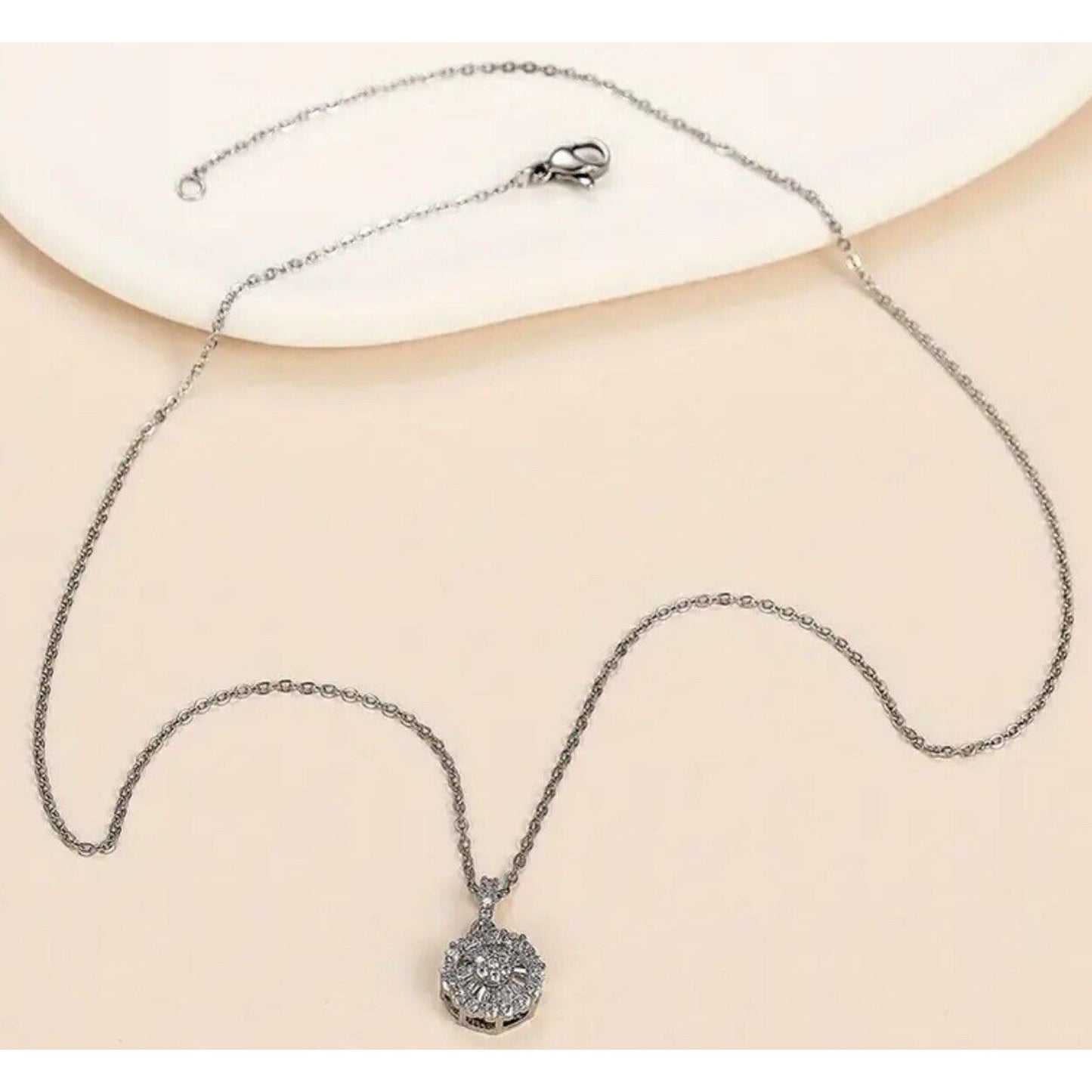 Silver Plated Crystal Halo Pendant Necklace Trendy Stylish Fashion Elegant Chic