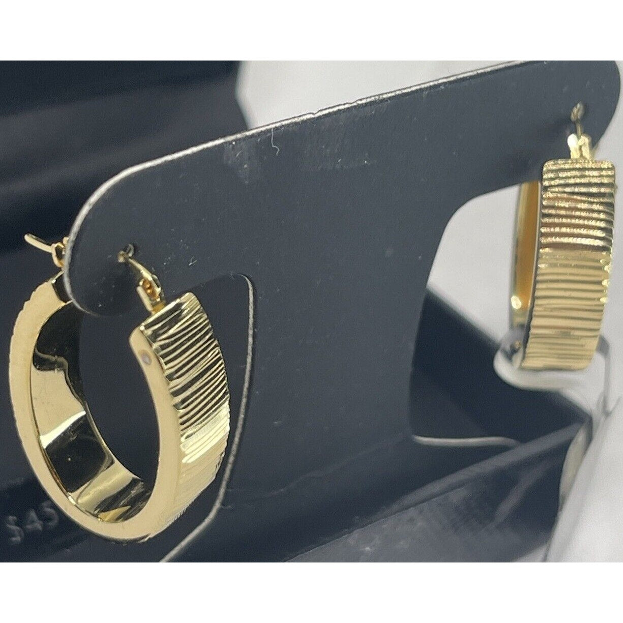 14K Gold Over Resin Textured Hoop Earrings Trendy Stylish Fashion Chic $450 NWT