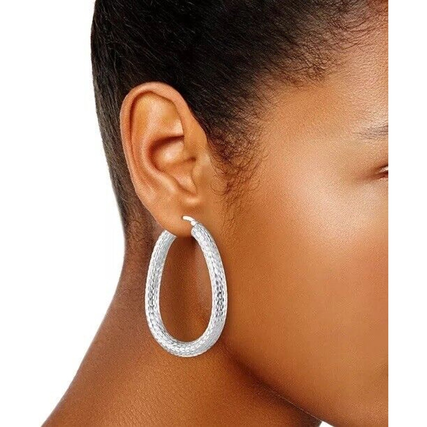 14K White Gold Vermeil Oval Hoop Earrings Stunning Textured Chic Elegant Fashion