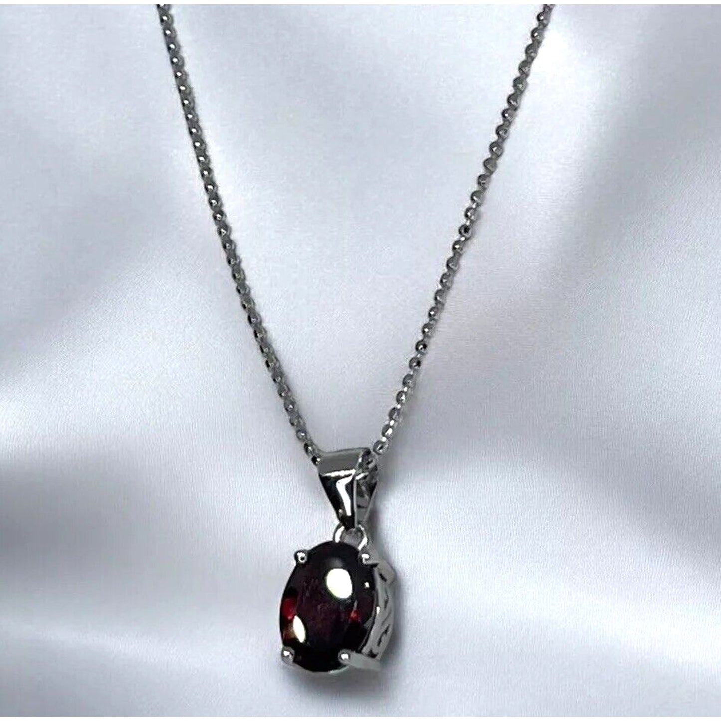 LUXY Gems Natural Garnet Sterling Silver Beaded Necklace (2.2 cts.) Luxury Style