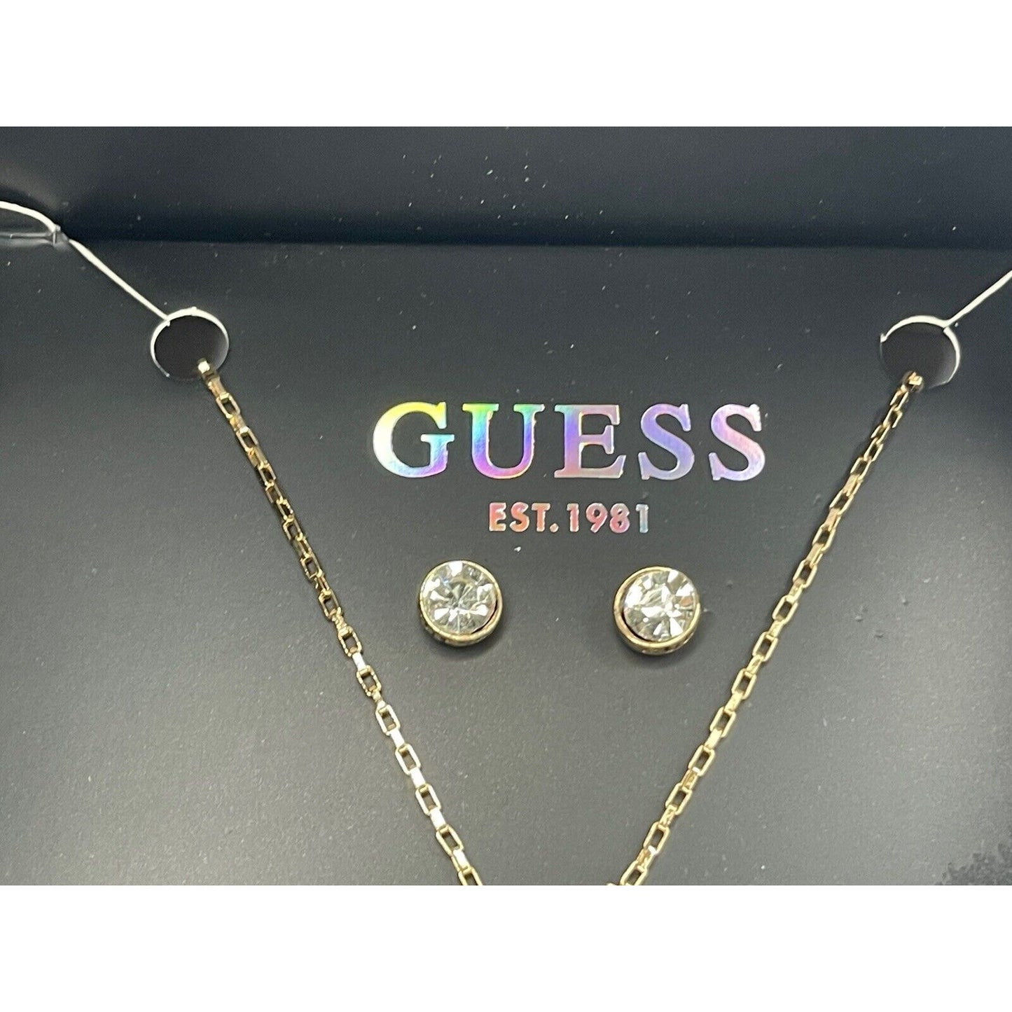 Guess Gold Tone Heart Charm Necklace Earrings 3pc Set Travel Case Trendy Vday