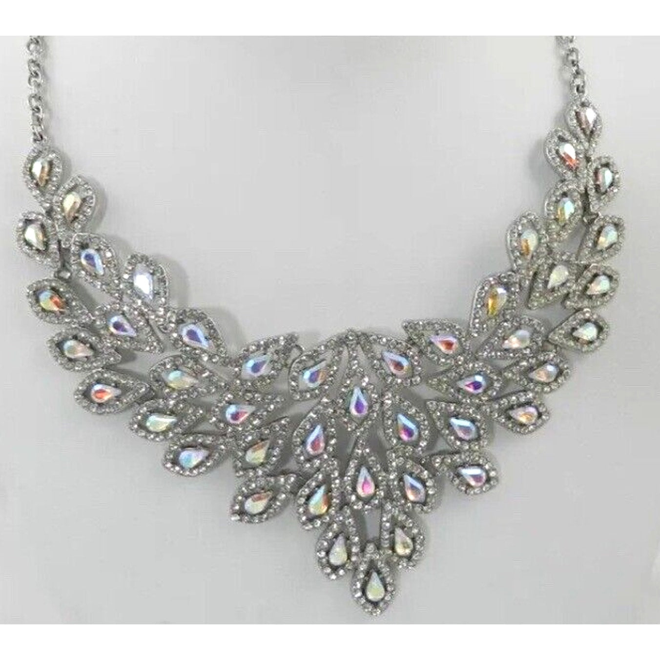 Silver Tone Crystal Teardrop Statement Necklace Stunning Elegant Glitz Intricate