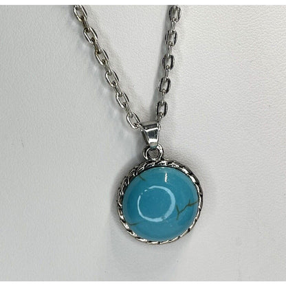 Silver Plated Faux Turquoise Pendant Necklace Stunning Chic Stylish Fashion NWT