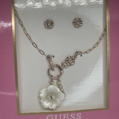 Guess Gold Tone Floral Necklace Earrings (2pc Set) Fashion Trendy Stylish Vday