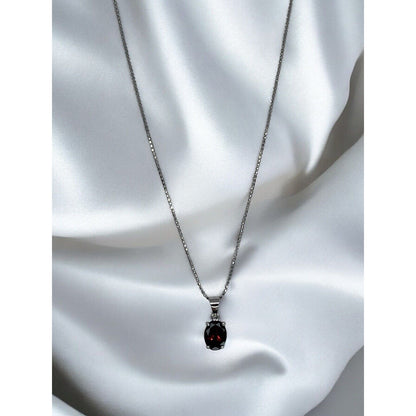 LUXY Gems Natural Garnet Sterling Silver Beaded Necklace (2.2 cts.) Luxury Style