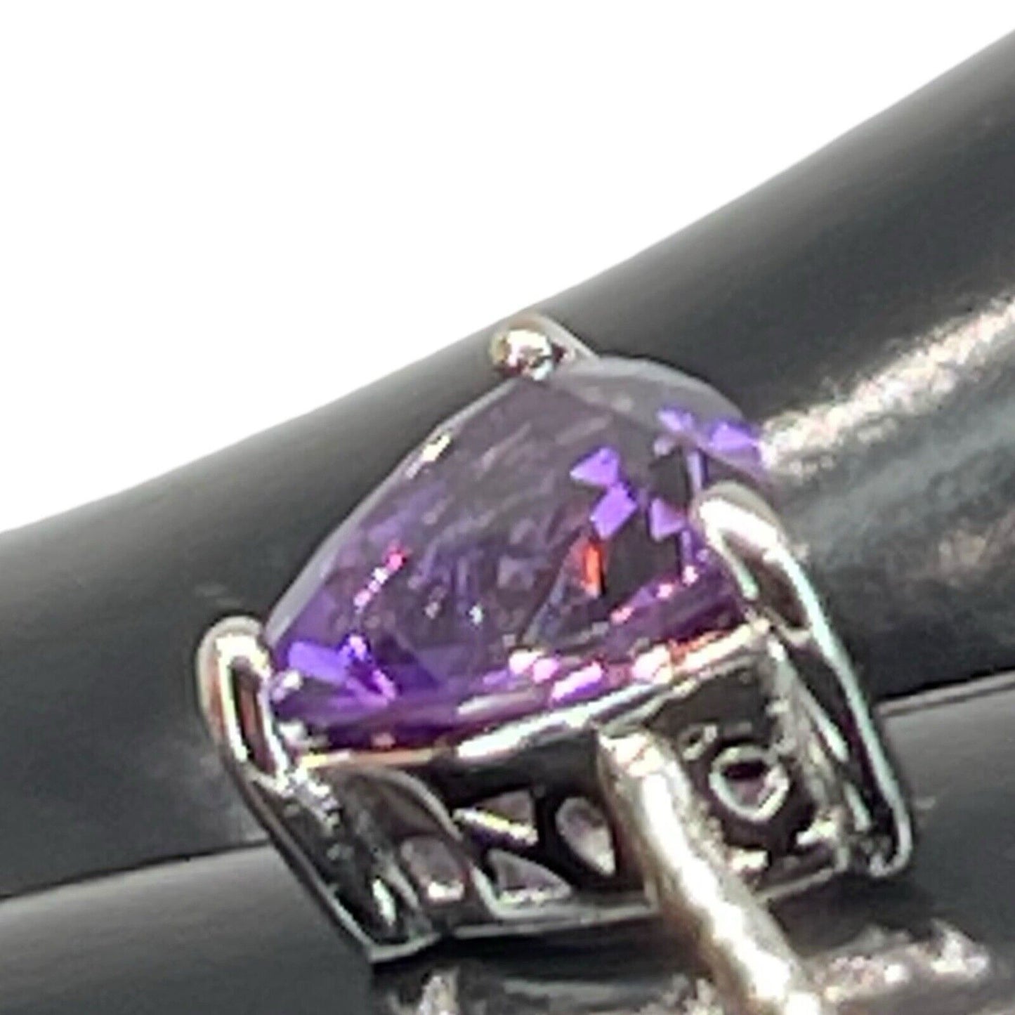 LUXY Gems Natural Amethyst Sterling Silver Ring (1 ct.) Luxury Fashion (Sz 8)