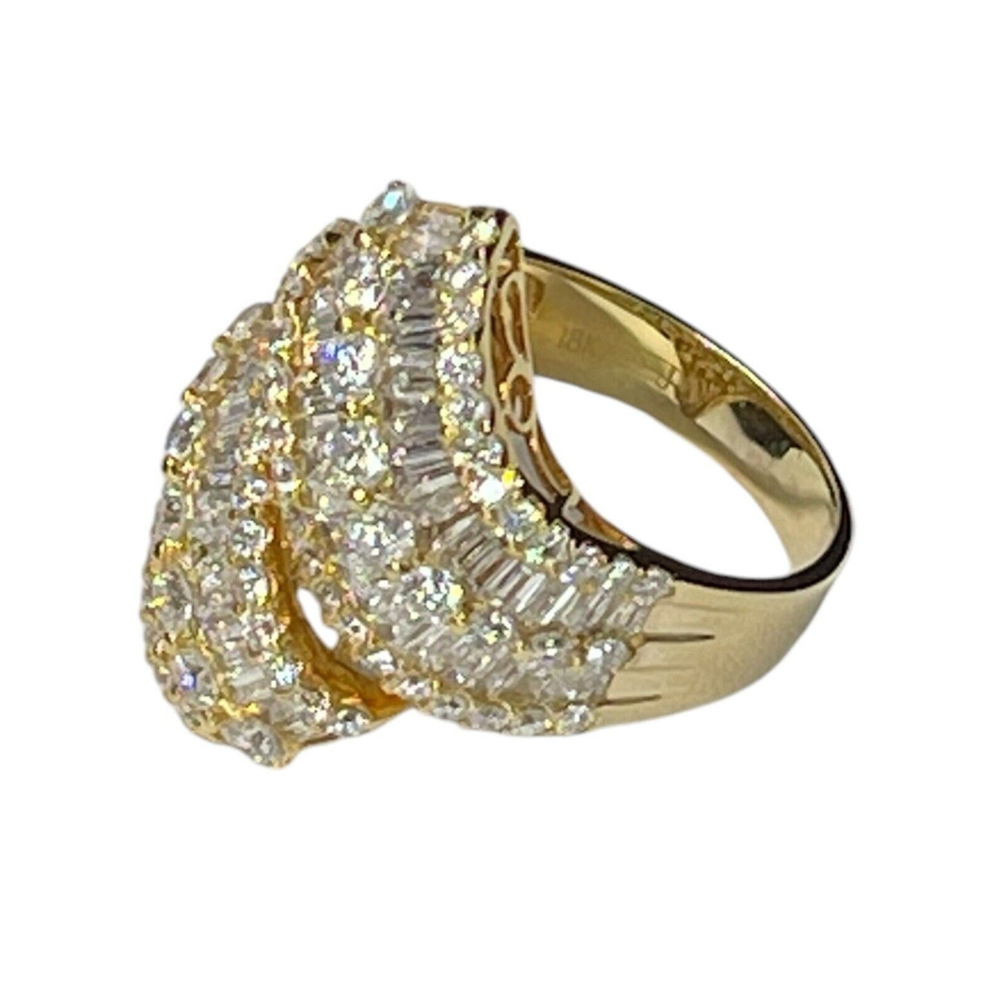 Solid 18K Gold Baguette Natural Diamond Ring (2 cts.) Brilliant Luxury Stunning