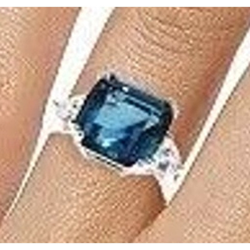 Silver Plated Stunning Blue Crystal Ring (Sz 5) Fashion Chic Trendy Stylish NWT