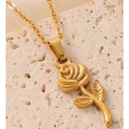 18K Gold Plate Rose Pendant Necklace Elegant Chic Stylish Ladies Fashion NWT