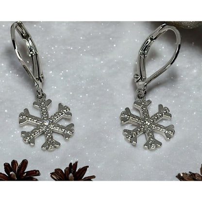 Diamond Accent Silver Plated Snowflake Earrings Winter Fashion Style Trendy NWT