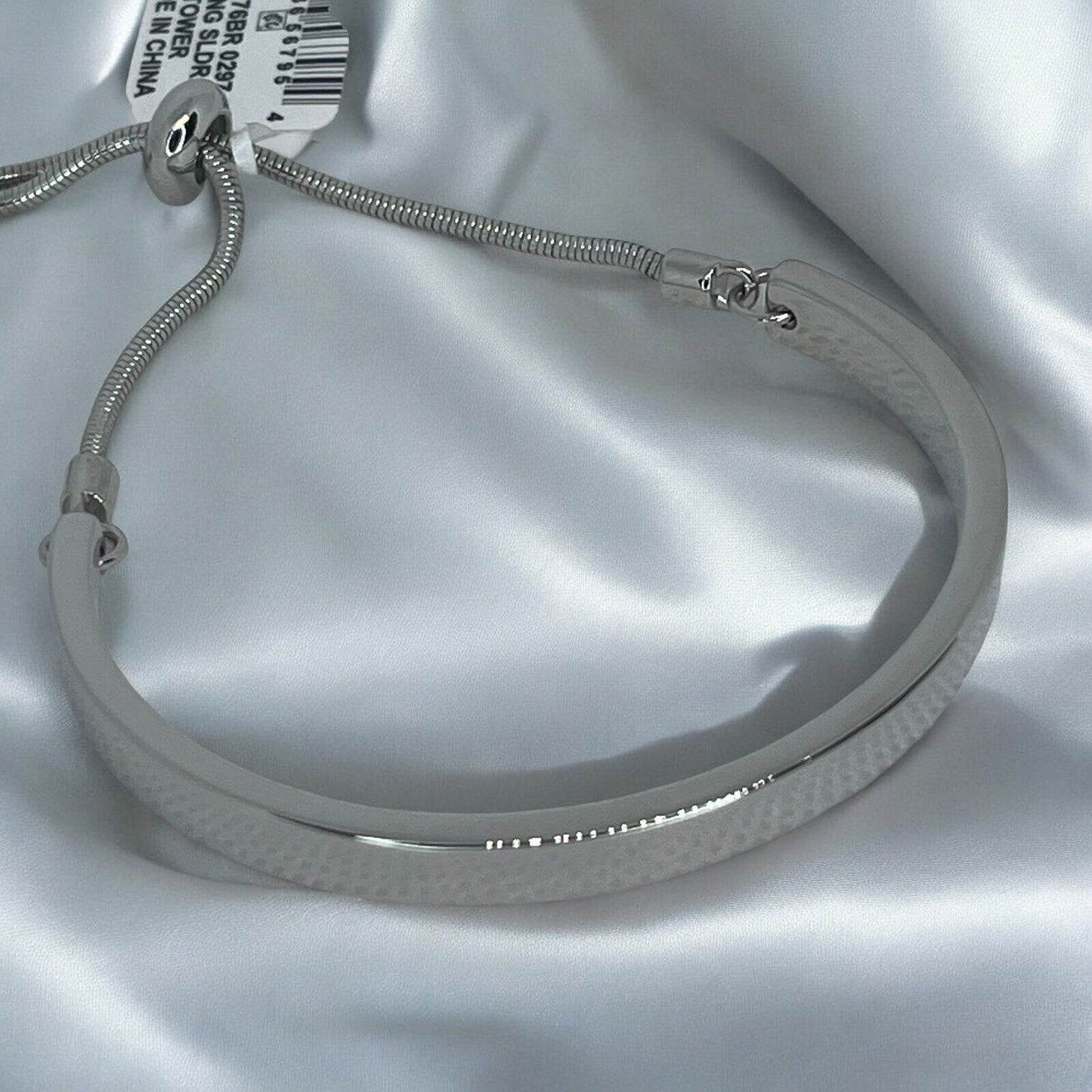 Silver Tone Bar Slider Bracelet Fashion Style Minimal Everyday Wear Elegant NWT