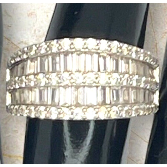 Sterling Silver Baguette CZ Ring (Sz 6) Stunning Trendy Fashion Elegant Chic