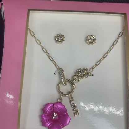 Guess Gold Tone Crystal Necklace Earrings (2pc Set) Floral Trendy Fashion Vday