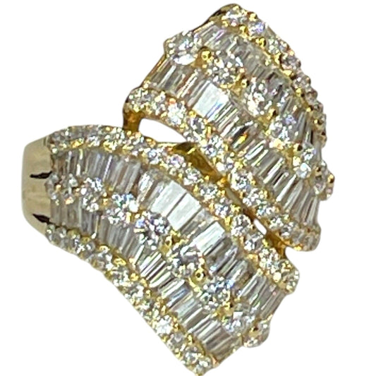 Solid 18K Gold Baguette Natural Diamond Ring (2 cts.) Brilliant Luxury Stunning