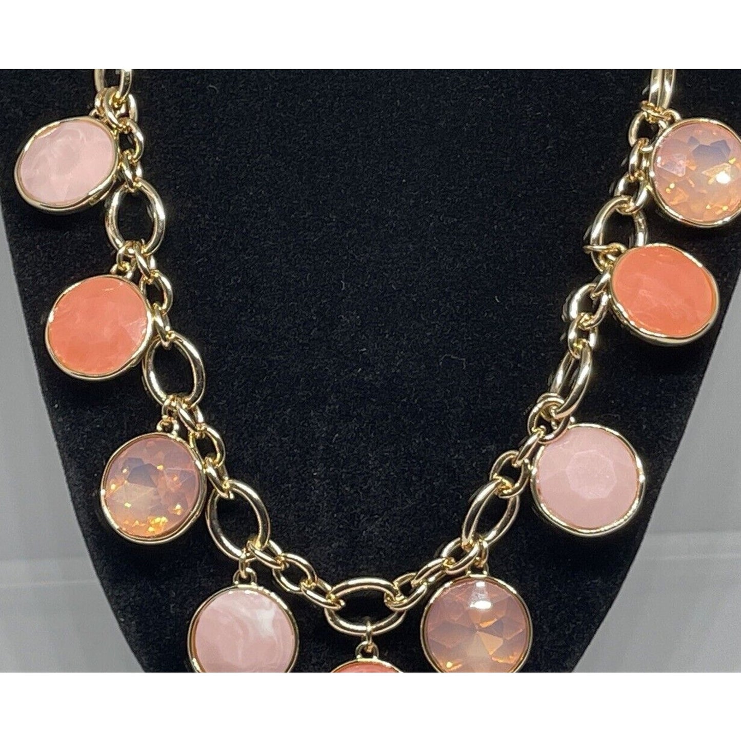 Gold Tone Necklace Crystal Stone Statement Chic Style Stunning Shiny Fashion NWT